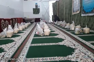 توزیع 30 بسته معیشتی  توسط حوزه مقاومت شهیده زارعی ناحیه  زاهدان