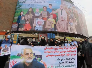 همایش پیاده روی خانوادگی به یاد "پهلوان میدان"