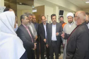 بازدید مدیرکل راه و شهرسازی شرق استان از کادر درمانی میامی