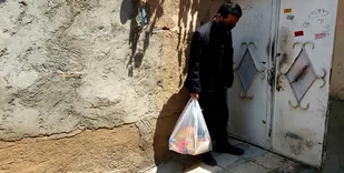 وقتی مداحان بسیجی غم از دل نیازمندان آبرومند بَر می&zwnj;دارند