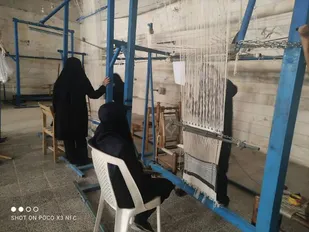 آموزش زیلوبافی در کارگاه مسجد صاحب الزمان میبد