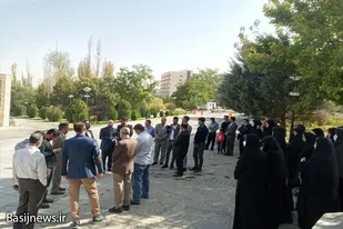 بازدید فرهنگیان شهرستان ملایر از باغ موزه دفاع مقدس همدان