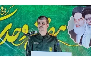 دشمن با تمام قوا تمامی ارزشها وداشته های مارا مورد هدف قرار داده است