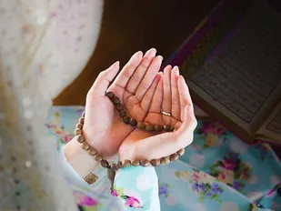 حضور پررنگ دختران و بانوان ایلامی در آیین اعتکاف