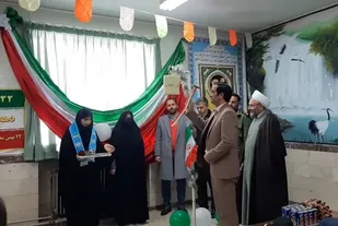 چهل و چهارمین فجر انقلاب؛ زنگ انقلاب در مدارس شهرستان ایجرود نواخته شد