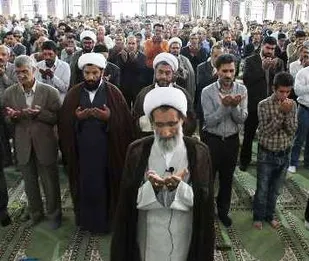 اقامه نماز عید قربان در مصلای شهرکرد
