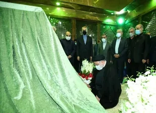 باید در عمل و اقدام پایبند اندیشه های امام باشیم / محور این دولت امانتداری مسئولیت برای خدمت به مردم است