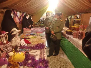 برپایی نمایشگاه اقتصاد مقاومتی در امیرآباد