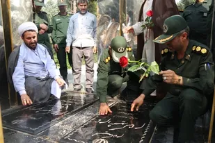 تجدیدمیثاق کارکنان سپاه لردگان با آرمان های شهدا