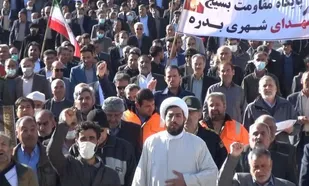مراسم راهپیمایی ۲۲بهمن شهرستان بدره با سخنرانی فرمانده سپاه ناحیه بدره