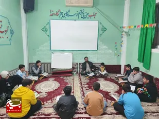 محفل آموزش قرآن برای بسیجیان شهرک یاسین