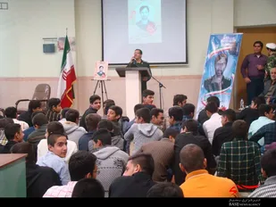 یادواره شهدای دانش آموز در دبیرستان علامه فیض کاشانی برگزار گرید