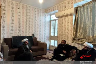 دیدار فرمانده تیپ حضرت علی اکبر(ع)و مسئول دفتر نمایندگی ولی فقیه  با امام جمعه شهرستان هیرمند