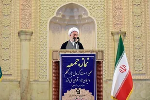 در جنگ سخت شهر&zwnj;ها را می&zwnj;گیرند، اما در جنگ نرم بینات انقلاب اسلامی را زیر سوال می&zwnj;برند
