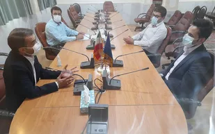 نشست مسئول بسیج مهندسین صنعت بوشهر با مسئولین بانک قرض الحسنه رسالت استان