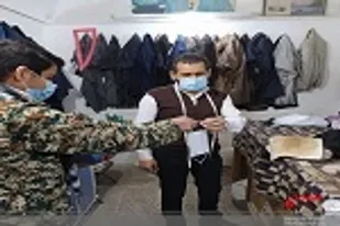 توزیع ۵۰۰ ماسک رایگان در زاهدان