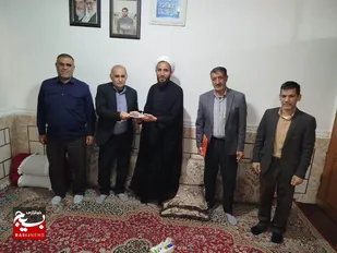 دیدار با خانواده محترم شهدا در گتوند انجام شد
