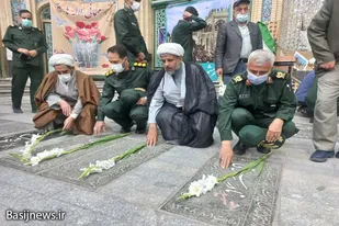 آئین غبارروبی و عطرافشانی مزار شهدای نهاوند به مناسبت سالروز حماسه سوم خرداد