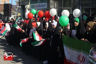 اجرای سرود خیابانی به مناسبت دهه مبارک فجر در بابل