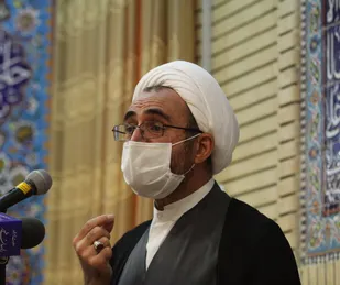 فراگیری دانش طلاب و روحانیون همراه با تهذیب نفس باشد