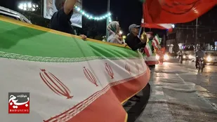 مردم قزوین همچنان با شعار باید برخاست باشکوه تر از هر شب ایستاده اند