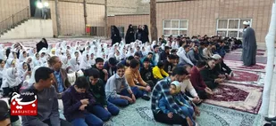 فرمانده سپاه ناحیه نطنز در جشن بزرگ روزه&zwnj;اولی&zwnj;ها گفت: تربیت دینی نسل جدید باید از همان کودکی و سن پایین آغاز شود.