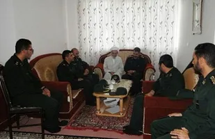دیدار فرمانده ناحیه مقاومت بسیج سپاه سنندج با امام جمعه سنندج