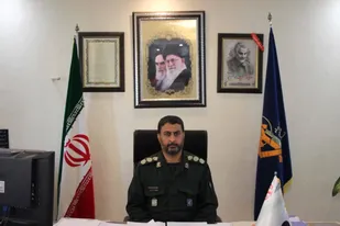 نسل سوم و چهارم ارتباط مستمر با ایثارگران و آزادگان داشته باشندتا از سختی هایی که این غیورمردان کشیده اند آگاه گردند