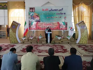 آیین میهمانی لاله ها در گلزار شهدای یاسوج + ( تصاویر )