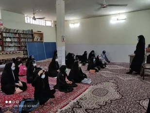 کلاس آموزش بدو ورود بسیجیان پایگاه ریحانة الرسول میبد