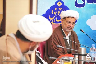 ورود به خطوط قرمز یک میلیارد انسان چه نفعی برای آزادی دارد؟
