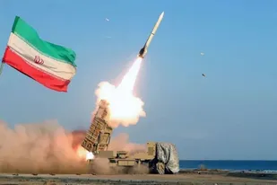 روی دیگر حماسه&zwnj; دفاع از وطن، اهدای حقوق آموزگار تا ایثار کشاورز ایلامی