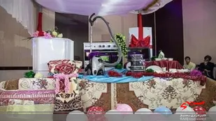 اهدای جهیزیه به نوعروسان کرخه