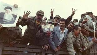 پیروزی انقلاب و دستاورد حفظ ارتش/واکنش امام خمینی (ره) به طرح انحلال ارتش