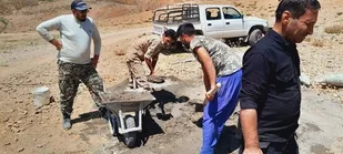 ساخت حمام و سرویس بهداشتی برای کودک معلول در سمیرم