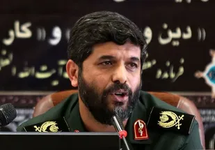 نسل دیروز مدافعان حرم شدند و با کمک نسل امروز باید این جنگ نرم را به سرانجام برسانیم