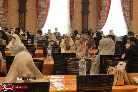 جشن ازدواج زوج‌های جوان پاسدار در زاهدان