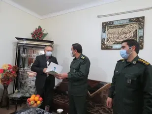 رزمندگان دفاع مقدس گنجینه های ارزشمندی هستند