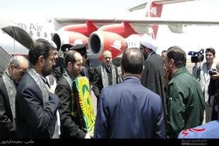 استقبال از خادمان و پرچم متبرک امام رضا(ع) در دارالمومنین همدان