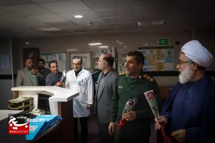 قدردانی مسئولان سپاه کربلا مازندران از پرستاران بیمارستان ولایت ساری به&zwnj;مناسبت میلاد حضرت زینب (س) و روز پرستار