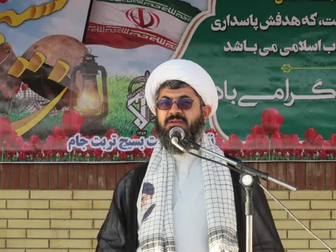بسیج بدون نگاه قومی مذهبی پناهگاه همه ملت‌های مظلوم جهان است