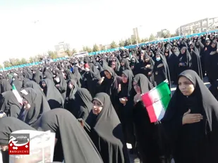 همه برای وداع با پیکر مطهر زائران حاج قاسم آمده اند