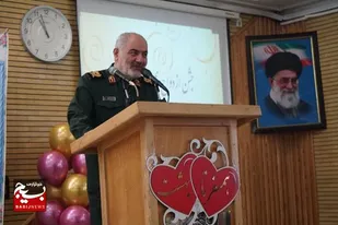 خانواده پاسداران همگی باید پاسدار انقلاب و ارزش&zwnj;ها باشند