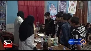 طرح اوقات فراغت نوجوانه ها با راه اندازی آزمایشگاه سیار در روستای سادات آبادان
