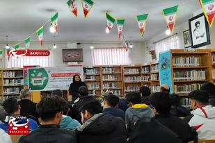 برگزاری نشست &laquo;دعوت به حضور&raquo; و جهاد تبیین در آورزمان ملایر