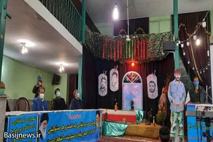 برپایی میز خدمت جهادی در ملایر