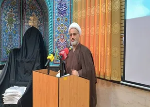 طلاب و روحانیون در سنگر مبارزه با کرونا خوش درخشیدند