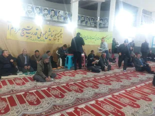برپایی میز خدمت اداره دامپزشکی شاهرود در روستای دیزج+ تصاویر