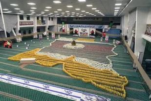 اقدامات گروه های جهادی و خدمات رسانی از برکات بسیج است/ توزیع ۱۶۰هزار بسته معیشتی اقدام محرومیت زدایی در کنار حفظ امنیت در مرزها