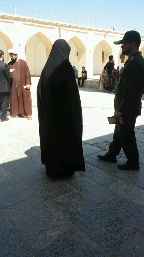 بازدید برادران سپاه ناحیه مرکزی از مسجد جامع